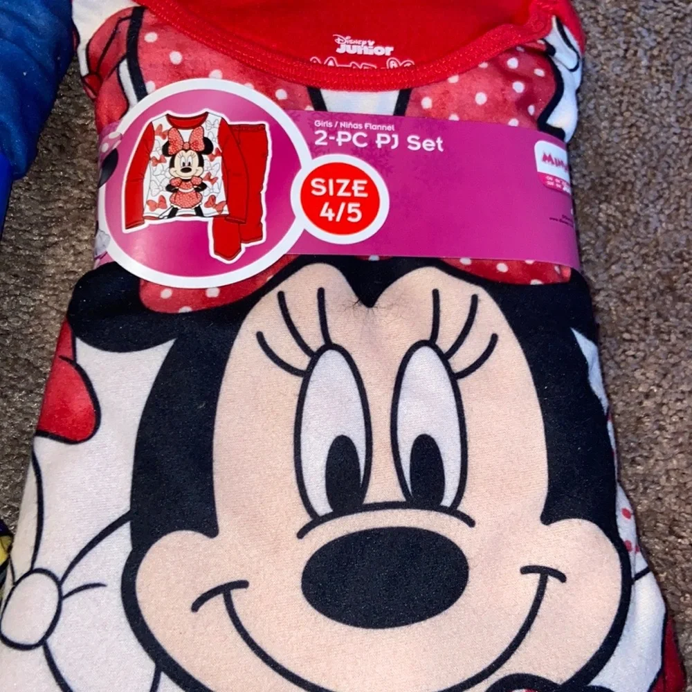 Disney bundle - Picture 3 of 4